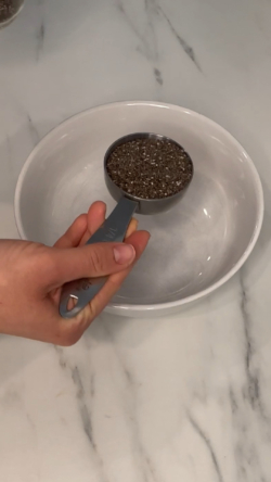 chia seeds in bowl