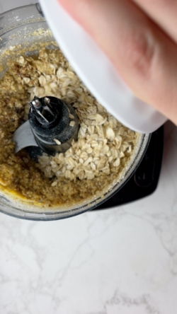 Add the remaining ¾ cup of oats and pulse to mix