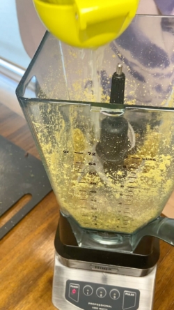 Add lemon and dill and blend