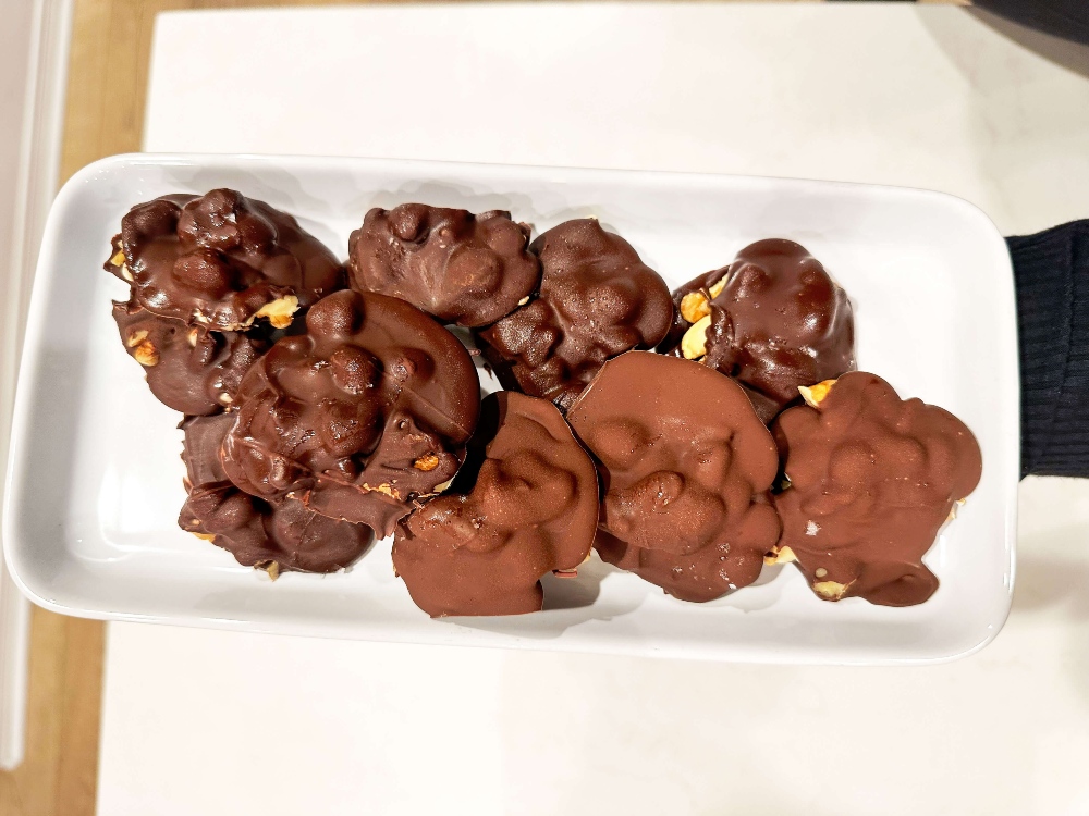chocolate nut clusters