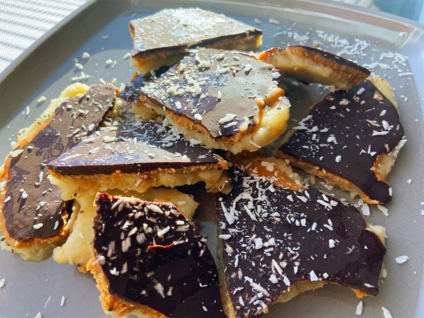 Frozen Banana Bark Bites