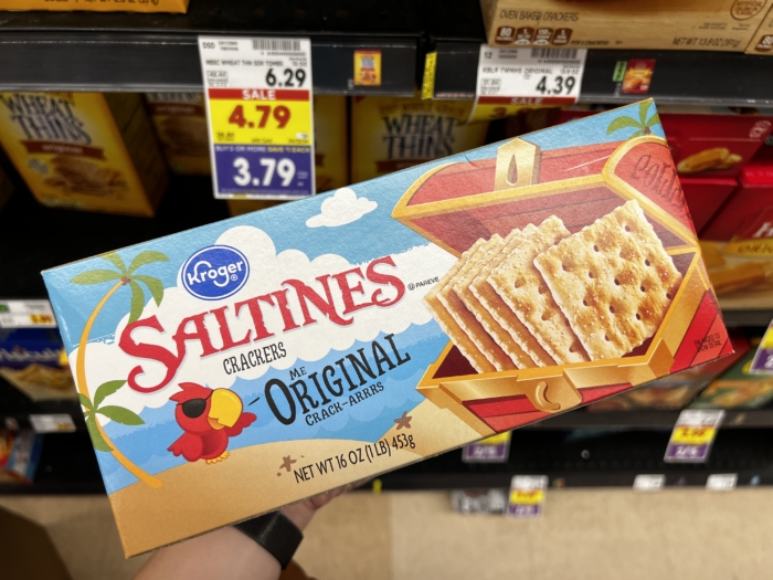 A box of saltine crackers.